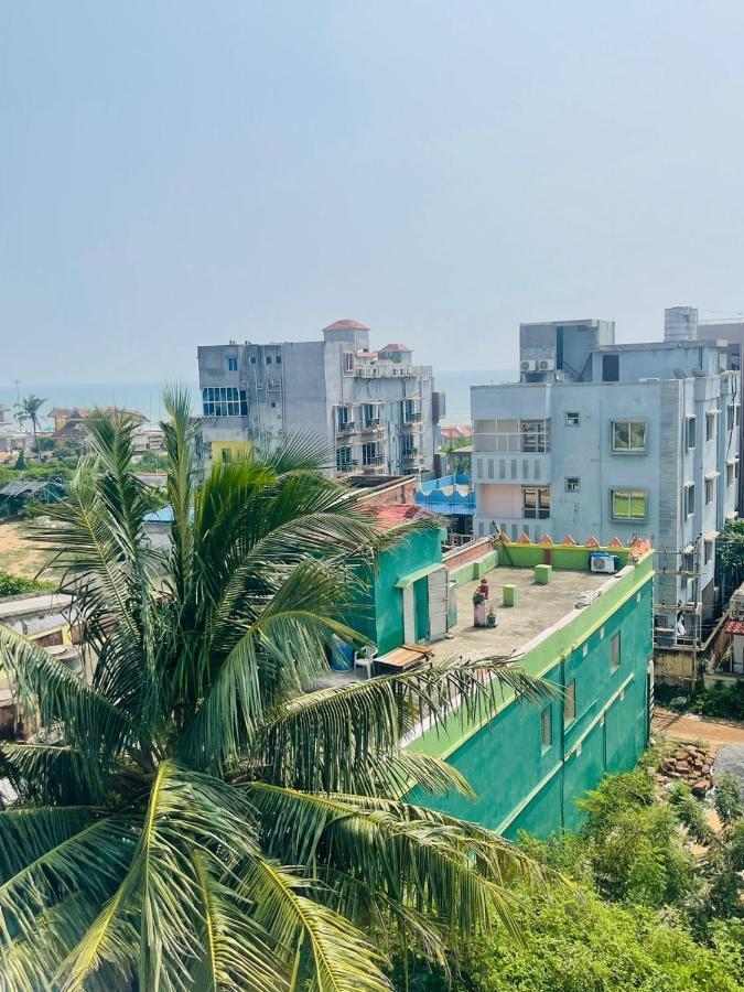 Royal Beach International Puri Exterior photo